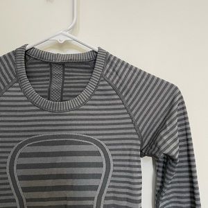 Lululemon. Grey long sleeve shirt.